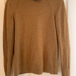 Banana republic tan turtleneck M